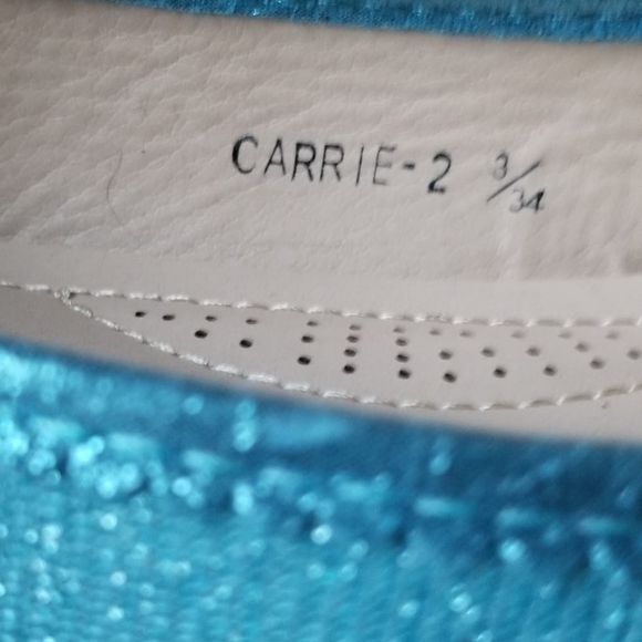 Blue shoes for girls for special occasion - Picture 4 of 5